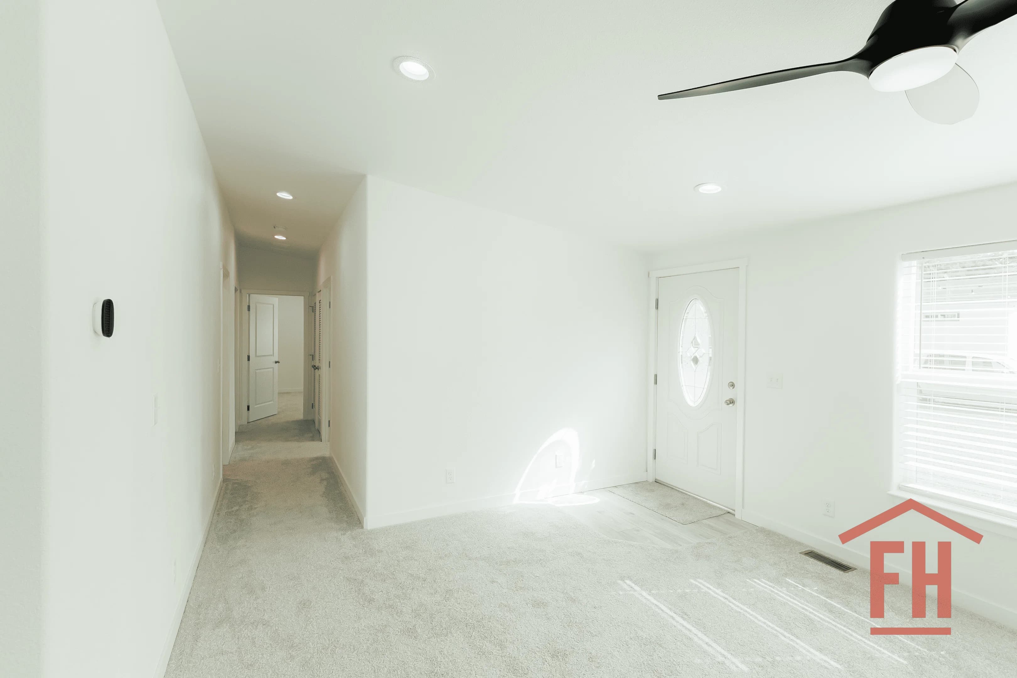 Columbia river multi-section 2017 interior home features