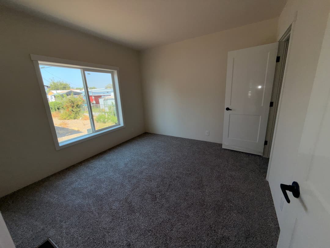 The stratus (24362d) interior and bedroom home features