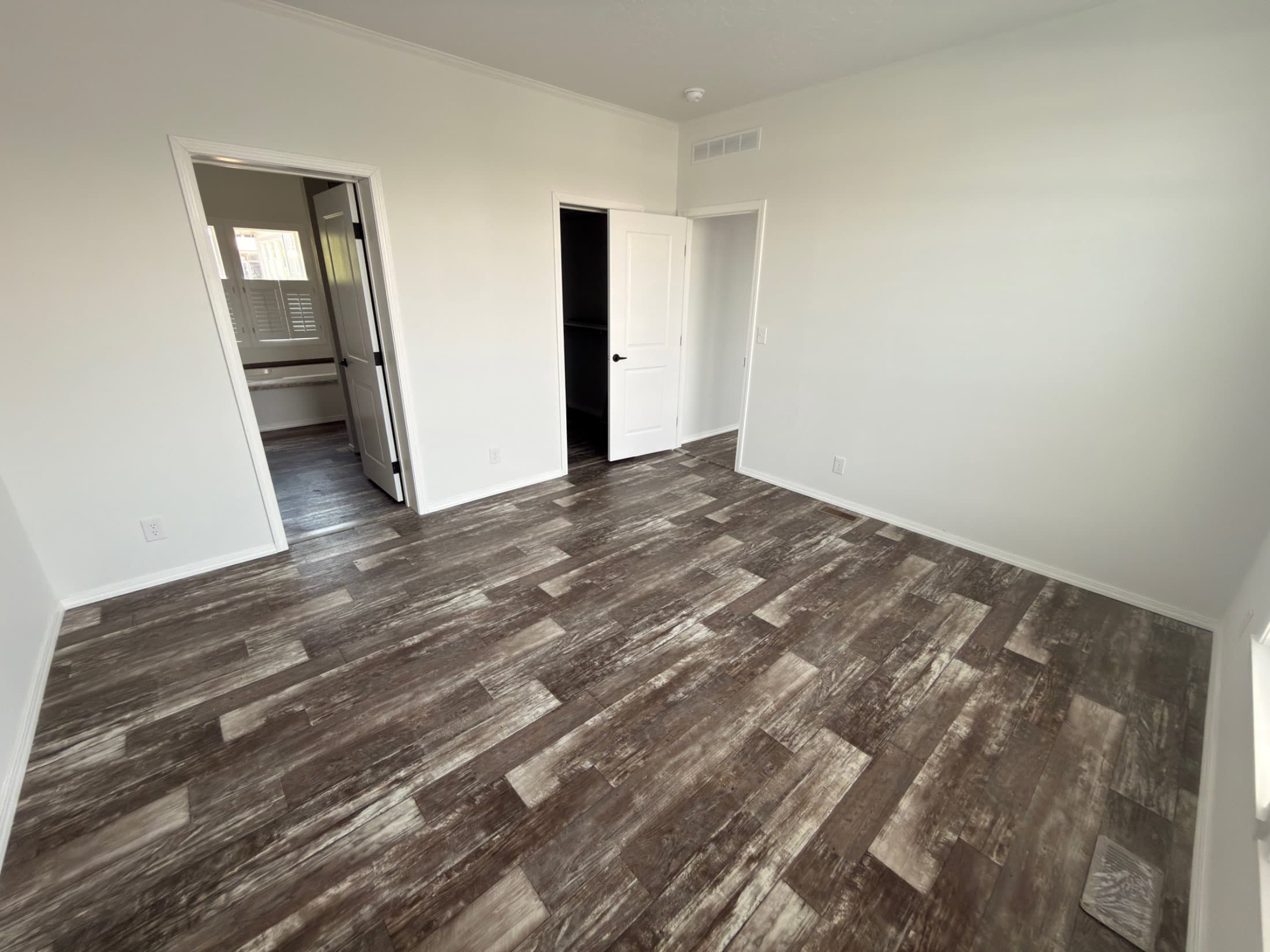Hidden valley hv4663m interior and bedroom home features