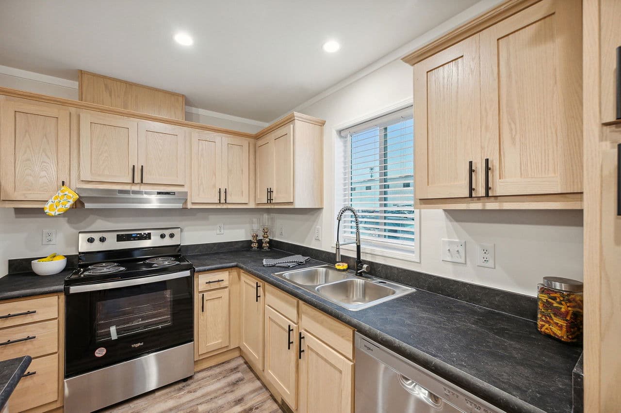 Ridgewood j882 kitchen home features