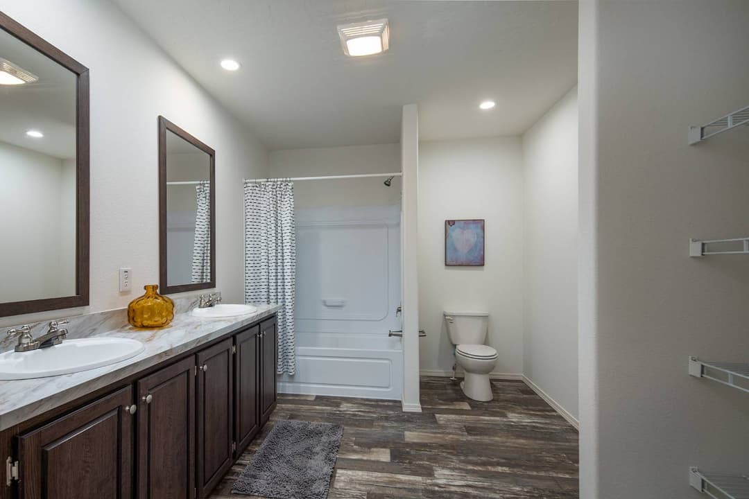 Hidden valley hv4764m bathroom home features