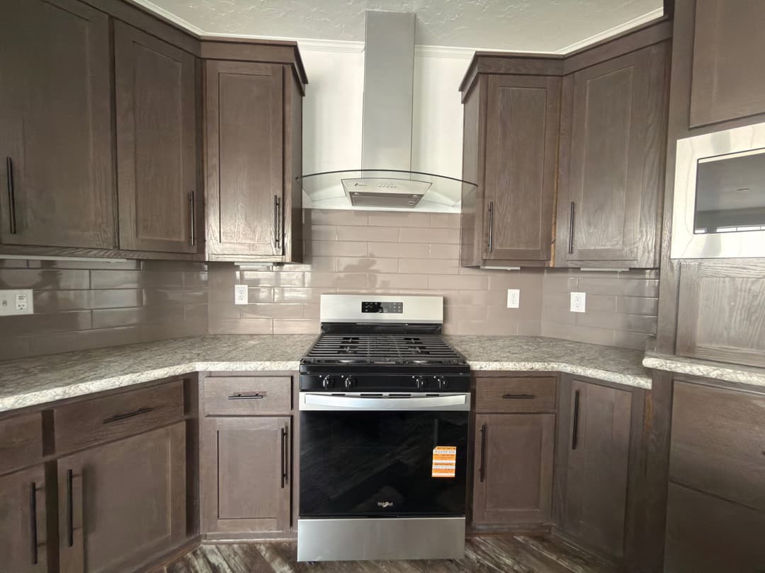 Hidden valley hv4663m interior and kitchen home features