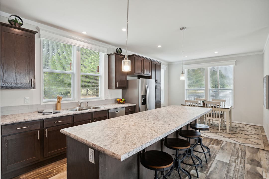 Hillcrest g865 kitchen home features