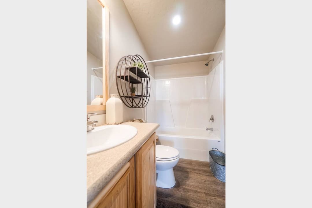 Crystal bay estates cb4603c bathroom home features