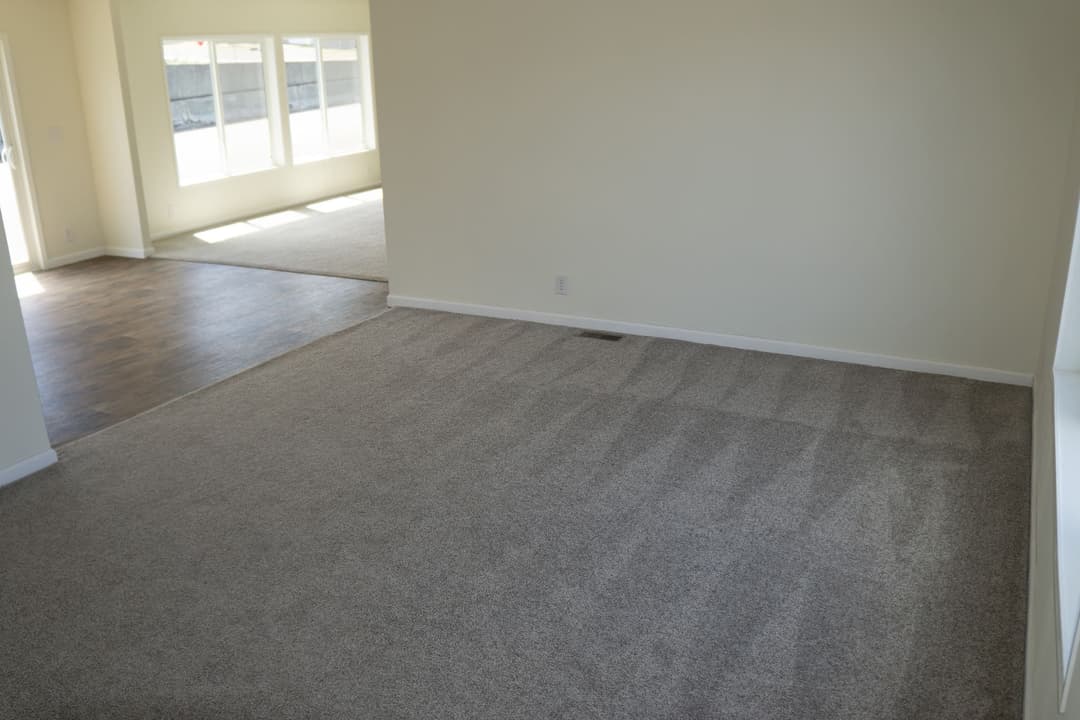Eagle 28664s interior home features