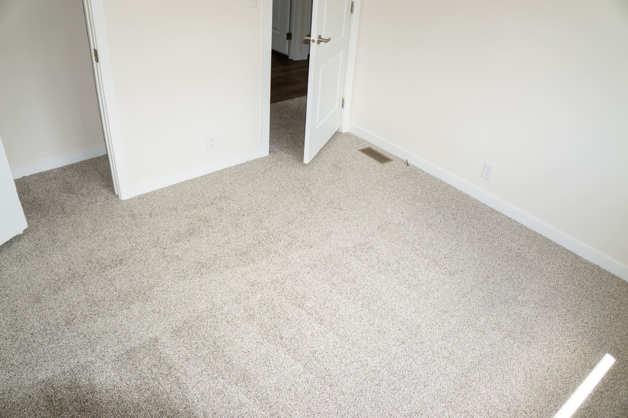 The stanley (28764n) interior and bedroom home features