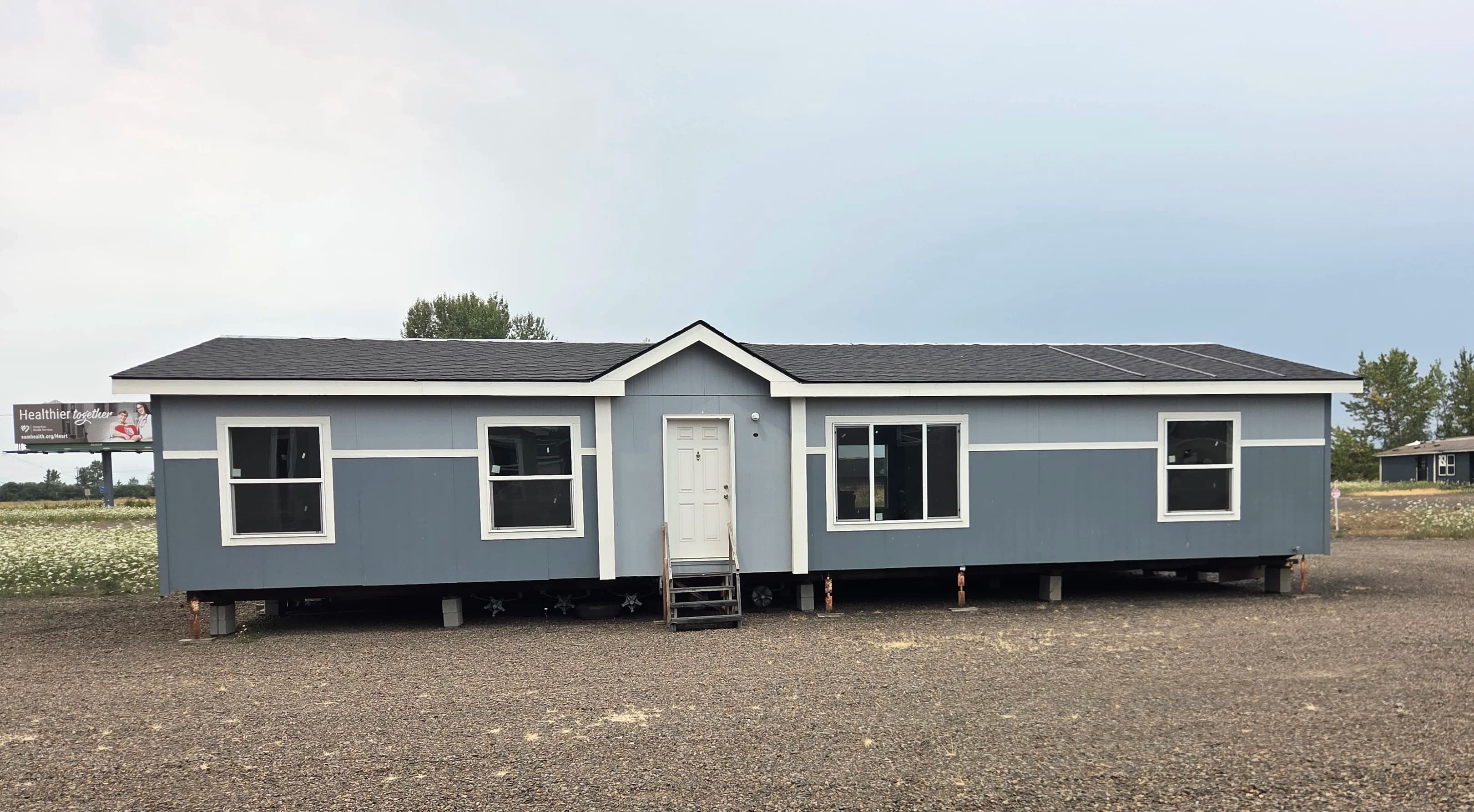 Sandpointe 28563a hero and exterior home features